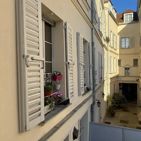 아파트 Calme Centre-ville -5' Gare Rer A-25' Paris *
